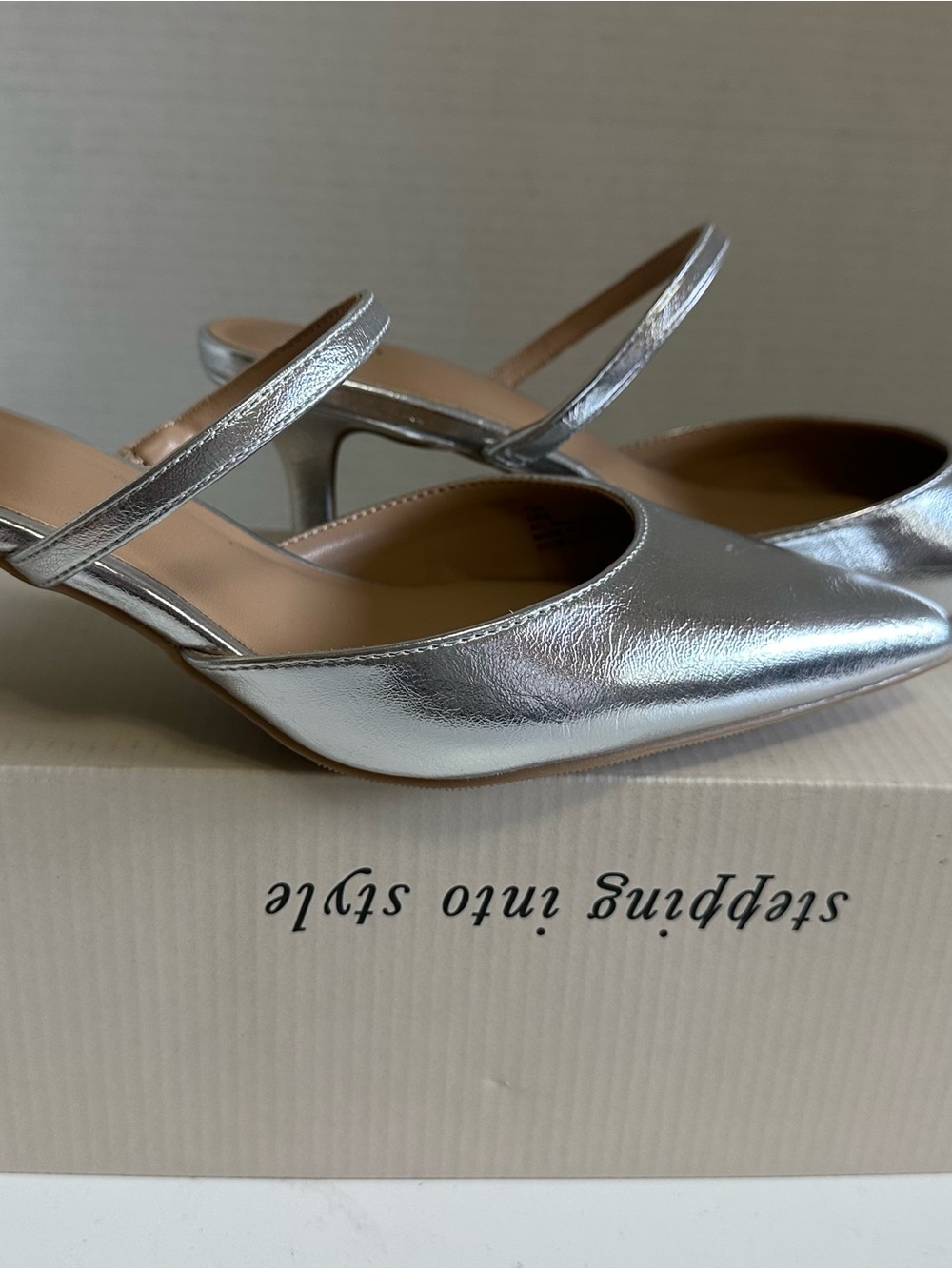 Sweet Life Cris Heels Womens 10 Silver Metallic Pointed Toe Slingback Pumps NIB